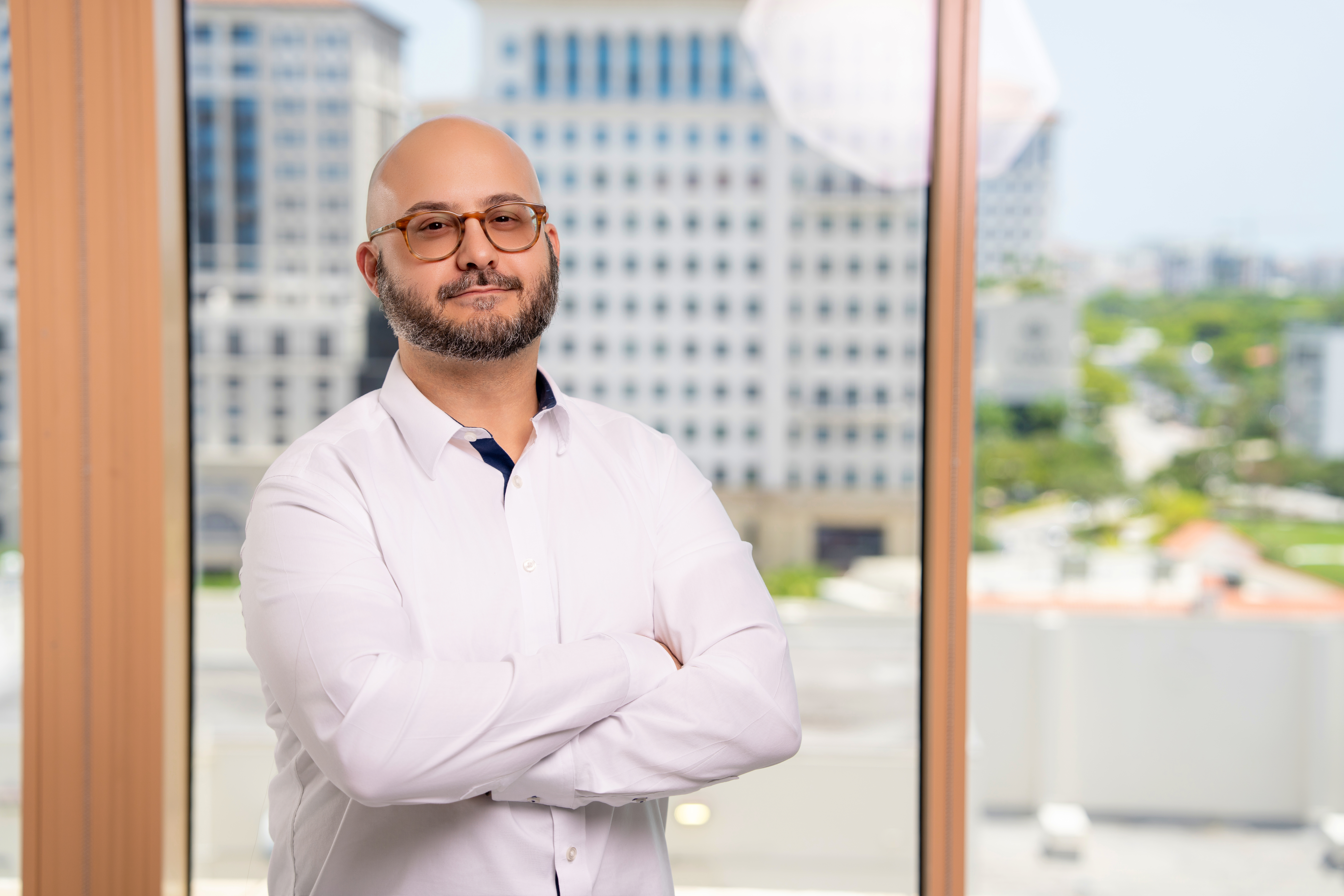 The Extraordinary Ability Path: From O-1 Visa to Permanent Residency Options (EB-1 / EB-2 NIW)